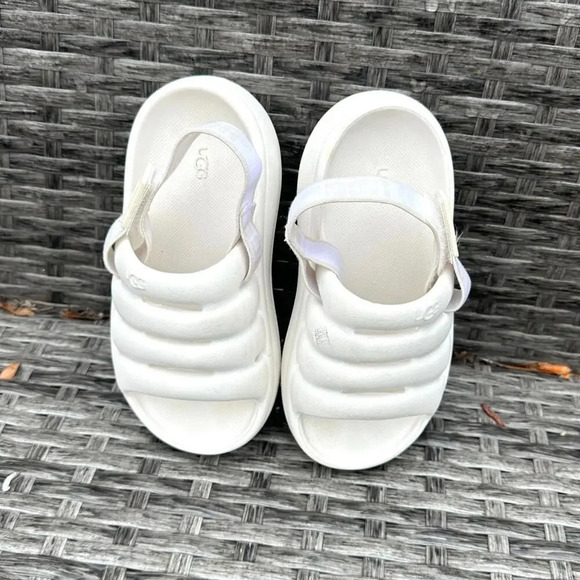 UGG Kids Sport Yeah Sandals Size 9 Unisex - Picture 1 of 8